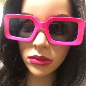 🩷☀️ Fuchsia- Sunglasses